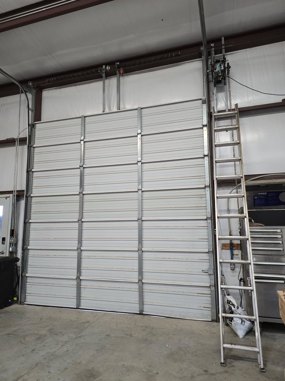 Gallery photos for Essential Garage Door Safety Inspection: Image #1